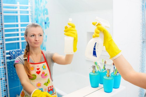 Carpet cleaning in SW14 with a fresh cleaned living room carpet