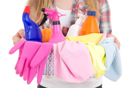 Stain removal and deep carpet cleaning service in SW14