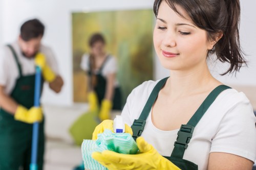 Local carpet cleaner in SW14 providing professional floor care